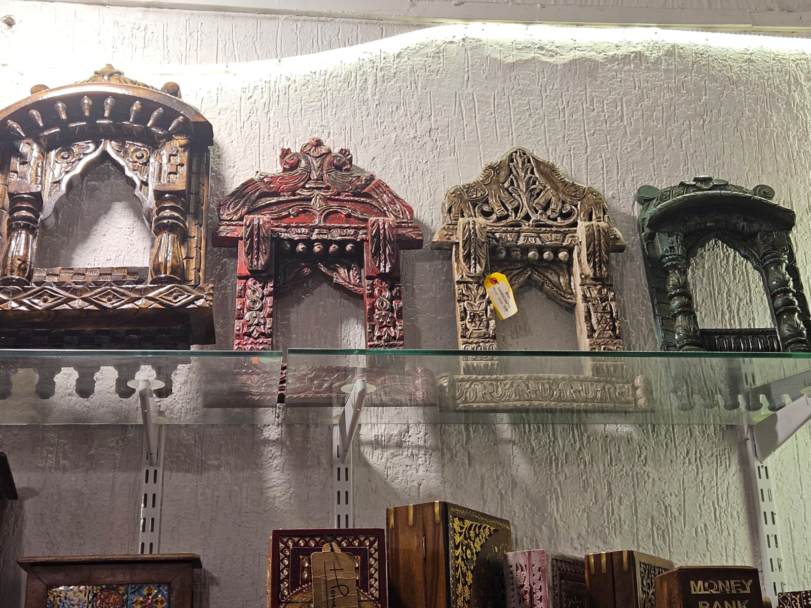 Wooden jharokha